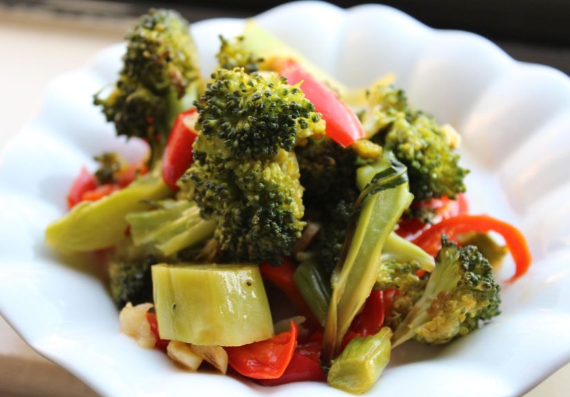 Garlic Roasted Broccoli and Red Peppers Recipe
