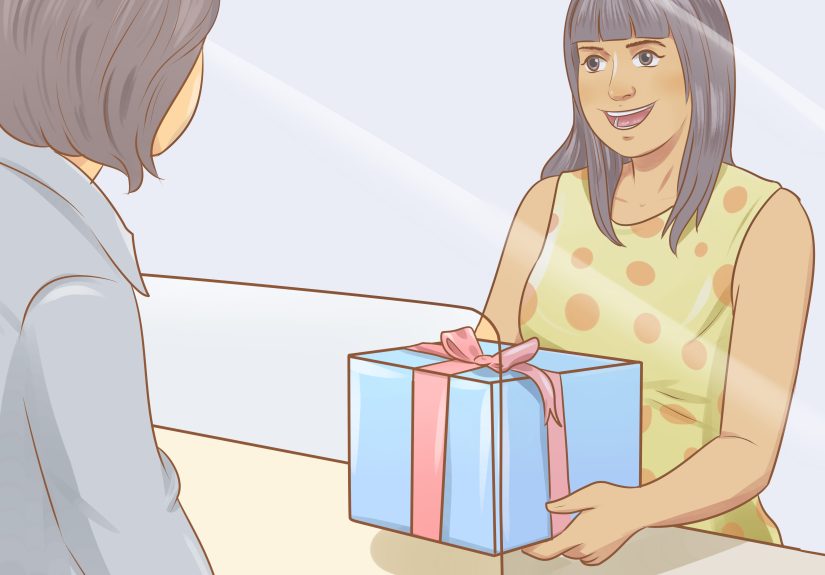 How to Make a Care Package for Your Boyfriend: 13 Steps