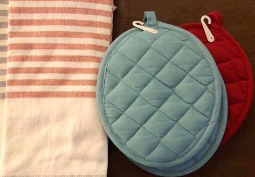 How to Make an Easy Hanging Kitchen Towel Hack