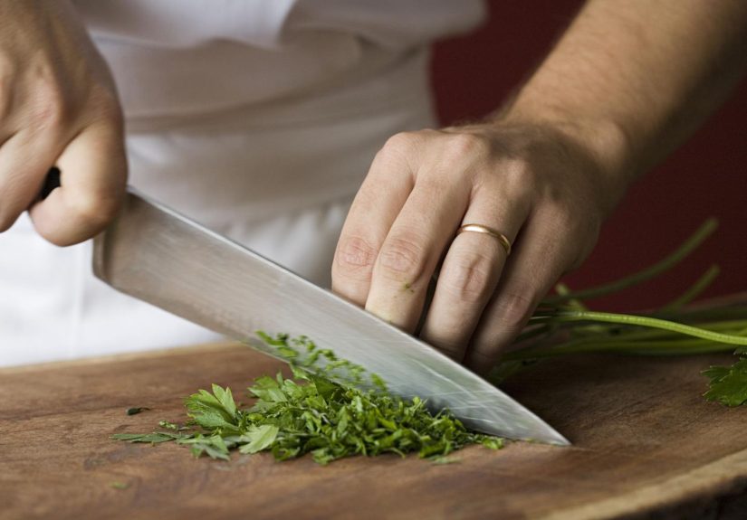 The Differences Between a Forged and Stamped Knife