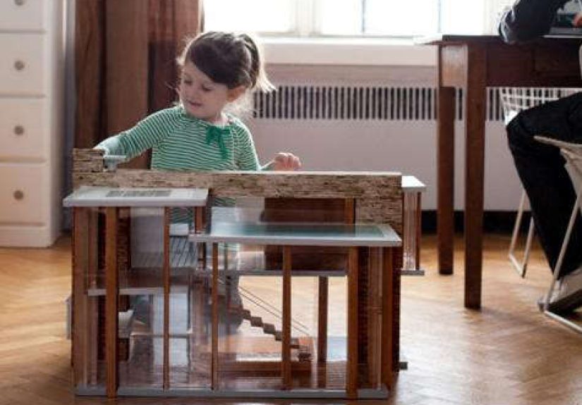 Children's Rooms: Toy Houses from Brinca Dada