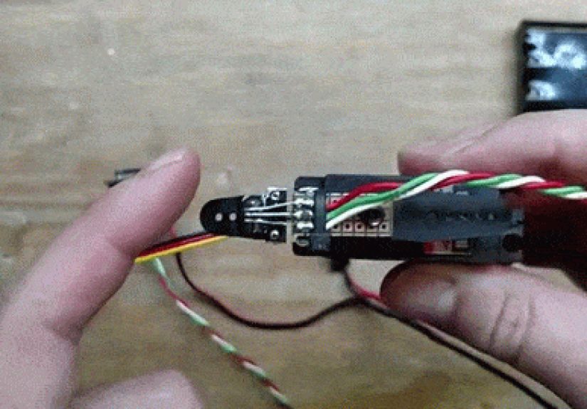 Feeling Force Through A Servo