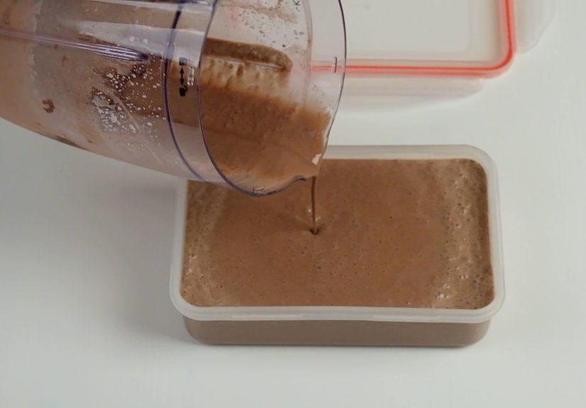 How to Make Ice Cream in a Blender with Milk: 15 Steps