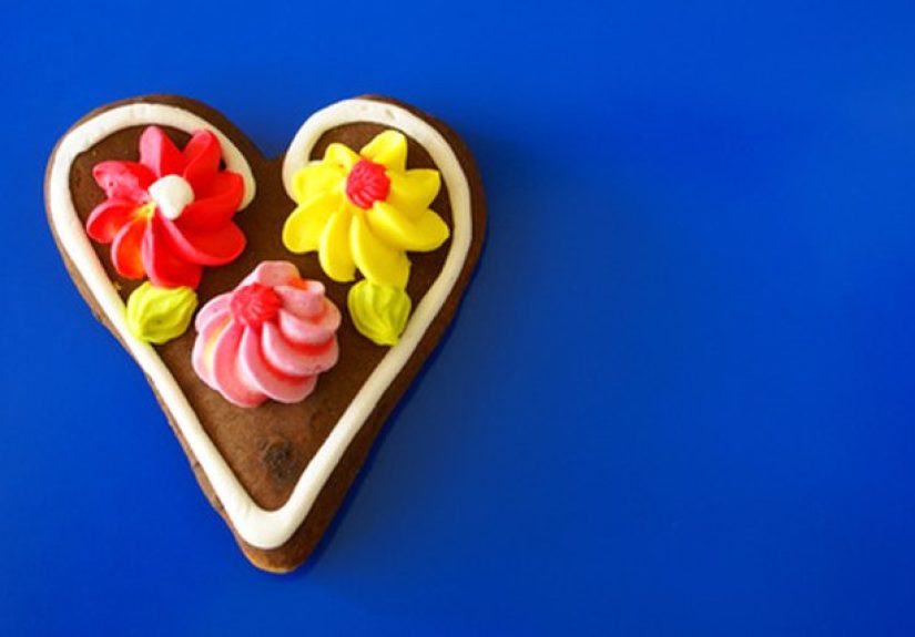 How to Use Canned Frosting on Cookies