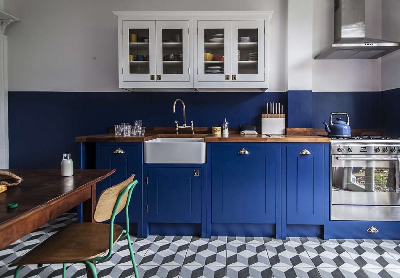 Kitchen of the Week: A Brightly Colored (and Cost Conscious) London Kitchen