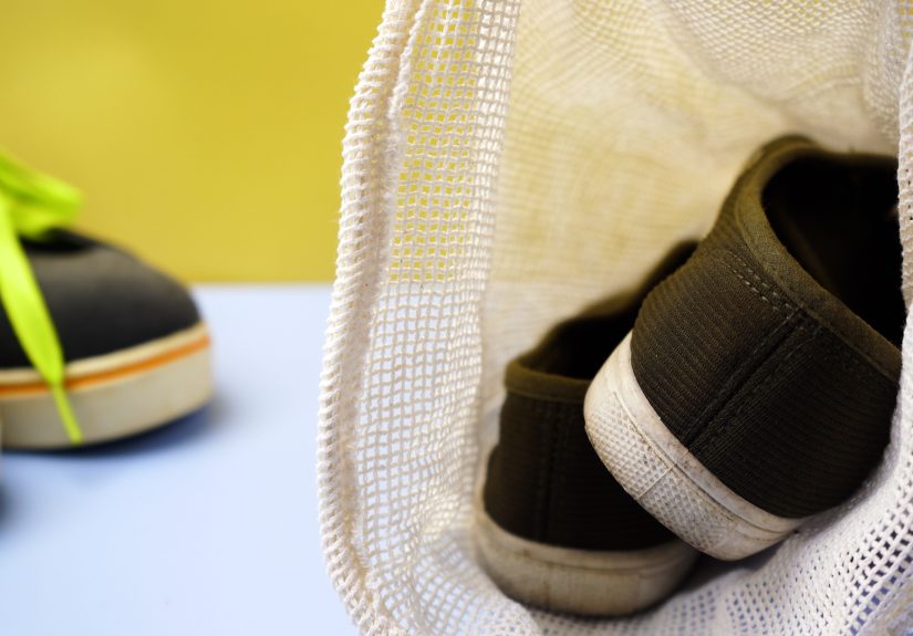 11 Ways to Freshen Smelly Shoes