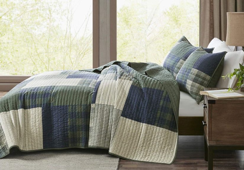 14 Amazon Black Friday Deals on Cozy Quiltsfrom $25