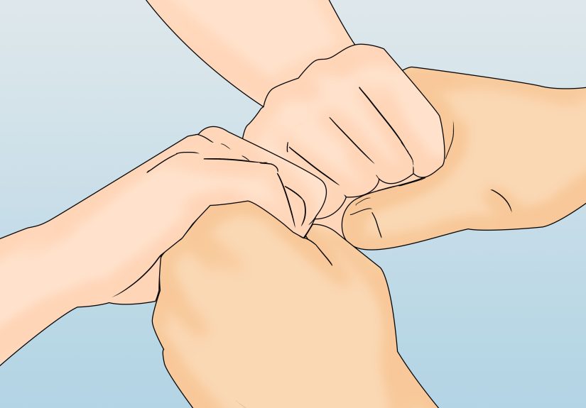 3 Ways to Hook Up with a Friend