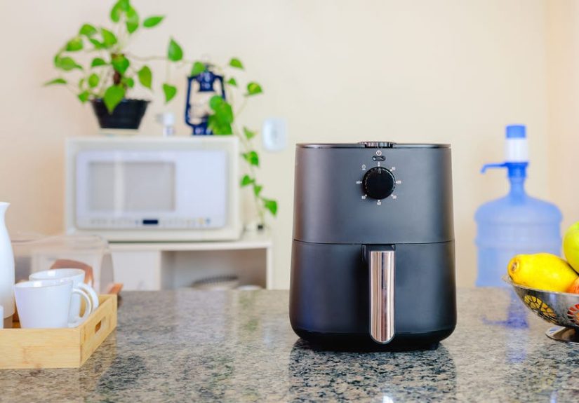 How to Clean an Air Fryer, According to Cleaning Pros