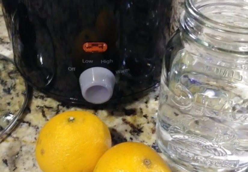 How to Make Your House Smell Like Fall With Crock Pot Potpourri
