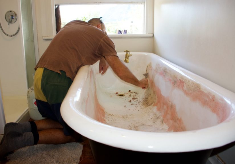 How to Refinish a Bathtub: Pro Advice for DIYers - Bob Vila