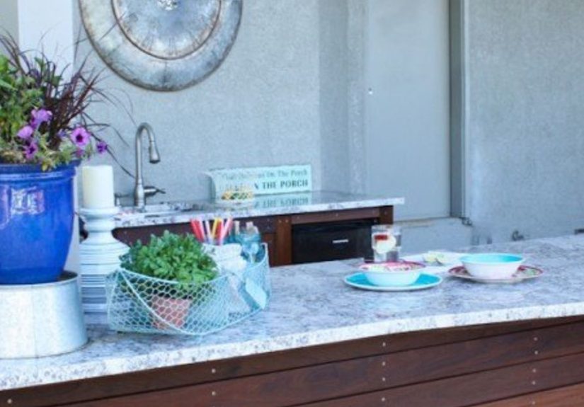 Outdoor Kitchen
