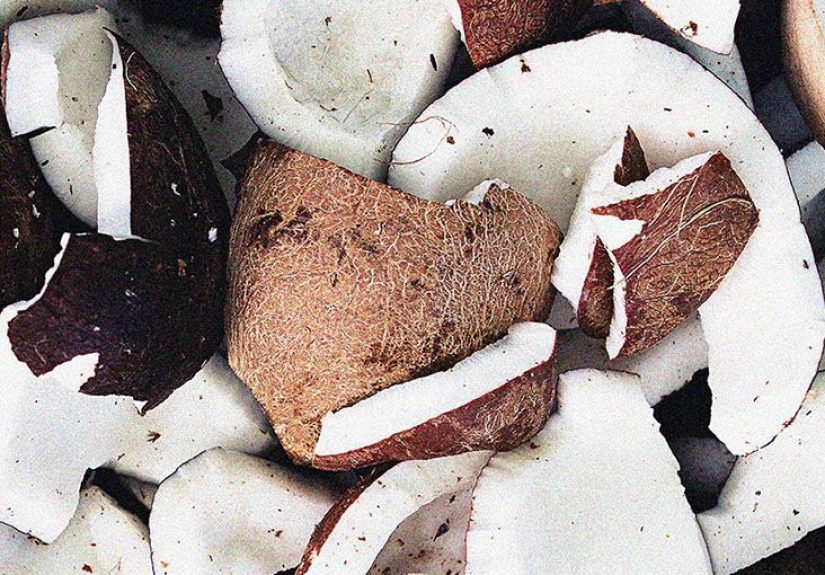 What is the difference between MCT and coconut oil?