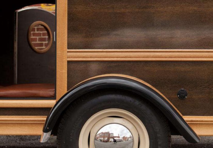 A Mobile Bar Inspired by Bourbon