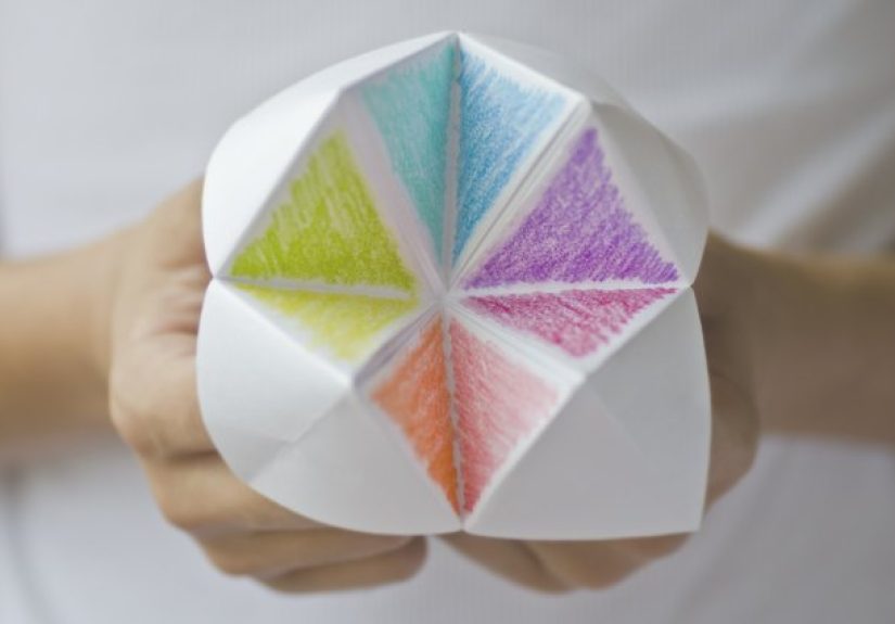 How to Fold a Cootie Catcher