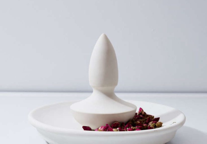 Large Spear Porcelain Mortar & Pestle