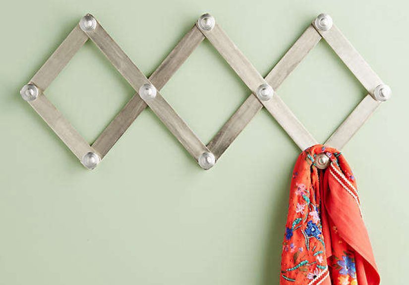 Metallic Accordian Hook Rack